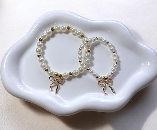 Pretty Lil Bow Bracelet